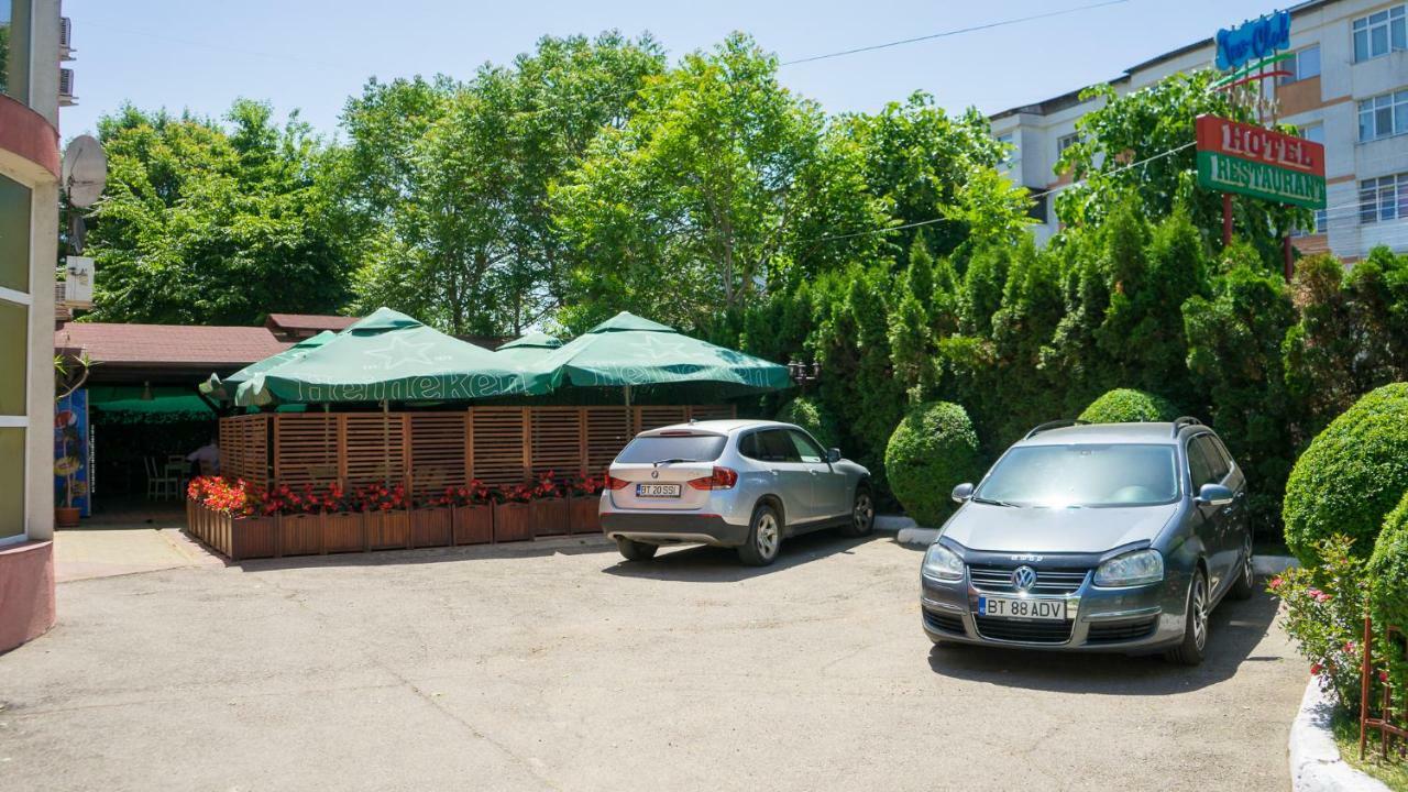 Hotel Tex Club Botoşani Exteriör bild