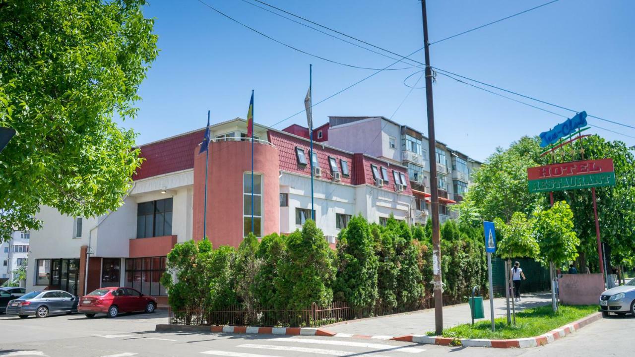 Hotel Tex Club Botoşani Exteriör bild